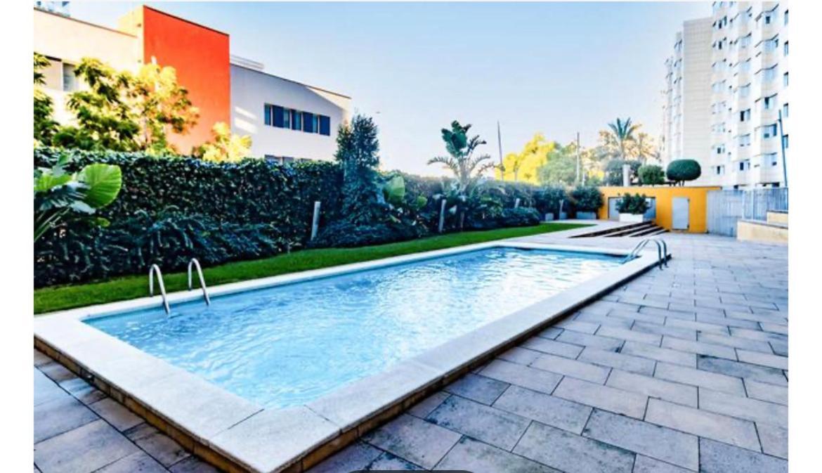 Espectacular Piso Cerca De La Playa Daire Sant Adria de Besos Dış mekan fotoğraf